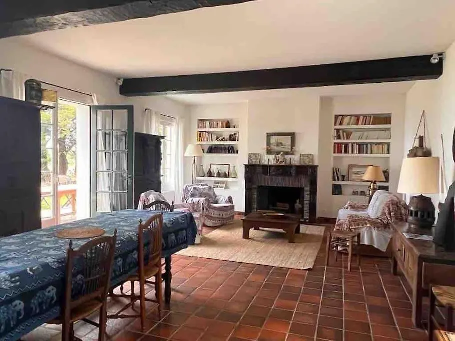 Fantastic 6 Bedroom House With Stunning Sea View Arzon Holiday home