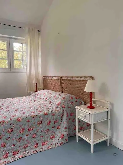 Fantastic 6 Bedroom House With Stunning Sea View Arzon 0*,