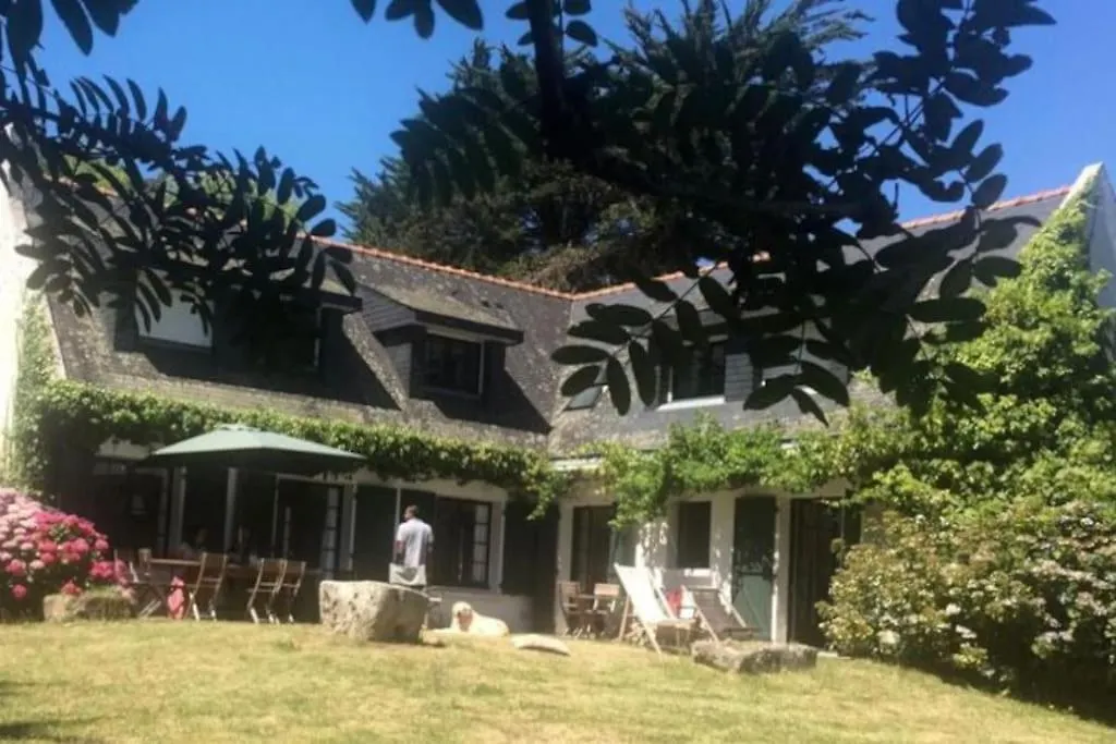 Holiday home Fantastic 6 Bedroom House With Stunning Sea View Arzon