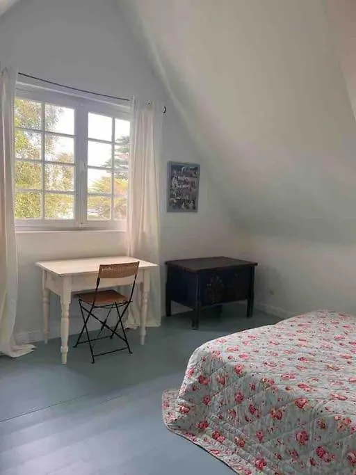 Holiday home Fantastic 6 Bedroom House With Stunning Sea View Arzon