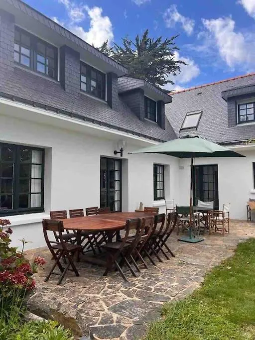 Fantastic 6 Bedroom House With Stunning Sea View Arzon 0*,  France
