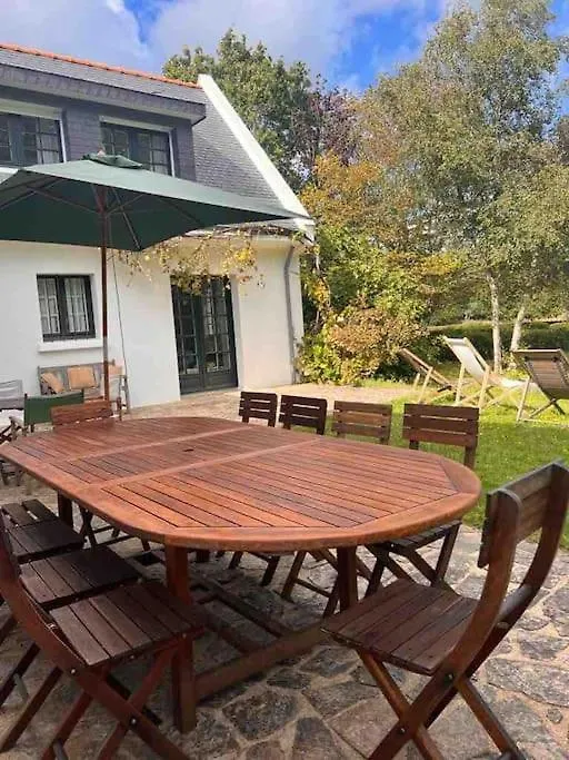 Holiday home Fantastic 6 Bedroom House With Stunning Sea View Arzon