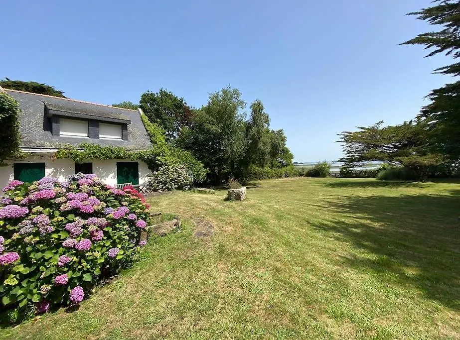 Fantastic 6 Bedroom House With Stunning Sea View Arzon France