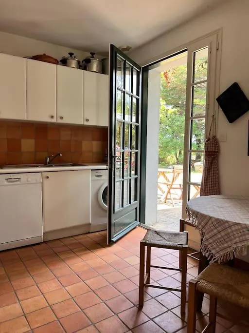 Fantastic 6 Bedroom House With Stunning Sea View Arzon Holiday home