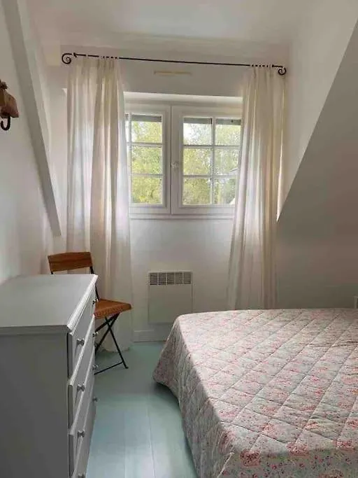 Fantastic 6 Bedroom House With Stunning Sea View Arzon 0*,  France